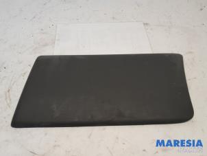 Gebruikte Sierstrip Renault Trafic New (FL) 2.5 dCi 16V 145 Prijs € 48,40 Inclusief btw aangeboden door Maresia Parts