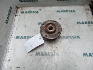 Gebruikte Asschenkel links-voor Fiat Panda (141) 1100 IE,Selecta Prijs € 25,00 Margeregeling aangeboden door Maresia Parts