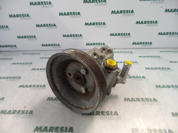 Gebruikte Servopomp Fiat Marea Weekend (185BX/CX) 2.4 Tds 125 HLX Prijs € 40,00 Margeregeling aangeboden door Maresia Parts