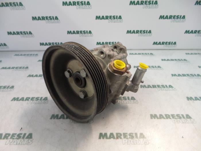 Gebruikte Servopomp Fiat Marea Weekend (185BX/CX) 1.9 Tds 75 SX Prijs € 40,00 Margeregeling aangeboden door Maresia Parts