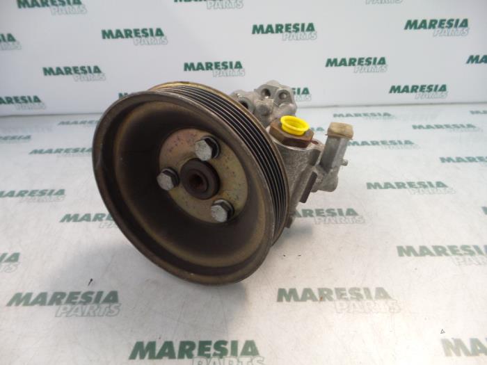 Gebruikte Servopomp Fiat Marea Weekend (185BX/CX) 1.8 ELX 16V Prijs € 50,00 Margeregeling aangeboden door Maresia Parts