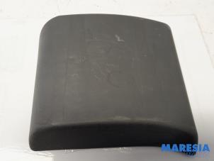 Gebruikte Sierlijst Renault Trafic New (FL) 2.5 dCi 16V 145 Prijs € 24,20 Inclusief btw aangeboden door Maresia Parts