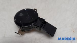 Gebruikte Regensensor Citroen C5 Aircross I (A4/AC/AJ/AR) 1.6 Hybrid 225 16V Prijs € 29,28 Inclusief btw aangeboden door Maresia Parts
