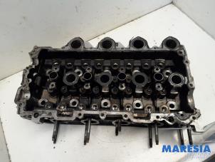 Gebruikte Cilinderkop Peugeot 5008 I (0A/0E) 1.6 HDiF 16V Prijs € 149,99 Margeregeling aangeboden door Maresia Parts