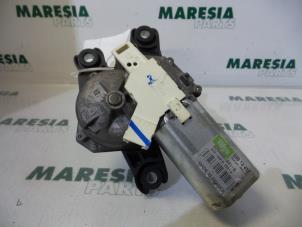 Gebruikte Ruitenwissermotor achter Renault Laguna II (BG) 2.0 16V IDE Prijs € 30,00 Margeregeling aangeboden door Maresia Parts