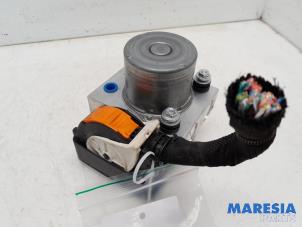 Gebruikte ABS Pomp Citroen C5 Aircross I (A4/AC/AJ/AR) 1.6 Hybrid 225 16V Prijs € 362,99 Inclusief btw aangeboden door Maresia Parts