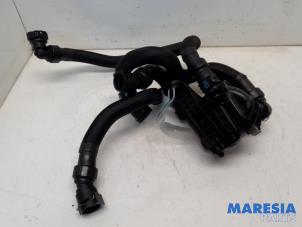 Gebruikte Extra waterpomp Citroen C5 Aircross I (A4/AC/AJ/AR) 1.6 Hybrid 225 16V Prijs € 78,64 Inclusief btw aangeboden door Maresia Parts
