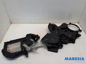 Gebruikte Distributiedeksel Peugeot Expert (V1/VA/VB/VE/VF/VT/VY) 1.6 Blue HDi 95 16V Prijs € 36,30 Inclusief btw aangeboden door Maresia Parts