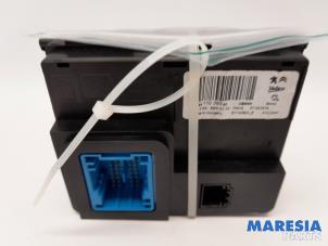 Gebruikte Computer Kachel Peugeot Expert (V1/VA/VB/VE/VF/VT/VY) 2.0 Blue HDi 120 16V Prijs € 30,25 Inclusief btw aangeboden door Maresia Parts