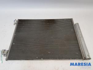 Gebruikte Airco Condensor Renault Captur (2R) 1.2 TCE 16V EDC Prijs € 50,00 Margeregeling aangeboden door Maresia Parts