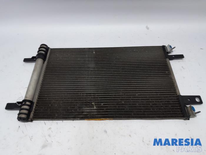 Gebruikte Airco Condensor Peugeot 308 SW (L4/L9/LC/LJ/LR) 1.6 BlueHDi 120 Prijs € 75,00 Margeregeling aangeboden door Maresia Parts