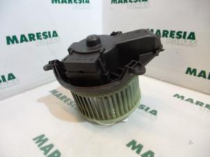 Gebruikte Kachel Ventilatiemotor Renault Laguna I (B56) 1.8 16V Prijs € 35,00 Margeregeling aangeboden door Maresia Parts
