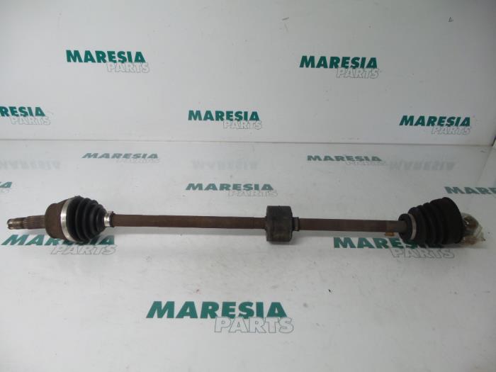 Gebruikte Steekas rechts-voor Fiat Marea Weekend (185BX/CX) 1.6 SX,ELX 16V Prijs € 35,00 Margeregeling aangeboden door Maresia Parts