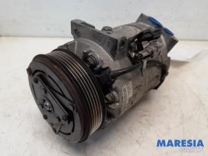 Gebruikte Aircopomp Renault Scénic III (JZ) 2.0 16V CVT Prijs € 249,99 Margeregeling aangeboden door Maresia Parts