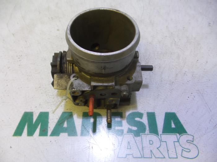 Gebruikte Gasklephuis Fiat Coupé 2.0 16V Prijs € 75,00 Margeregeling aangeboden door Maresia Parts