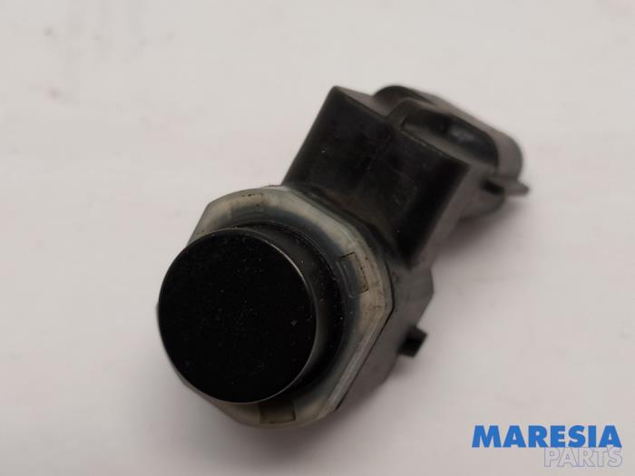 PDC Sensor van een Renault Scénic III (JZ) 2.0 16V CVT 2010