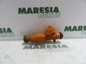 Gebruikte Injector (benzine injectie) Alfa Romeo 156 (932) 1.8 Twin Spark 16V Prijs € 25,00 Margeregeling aangeboden door Maresia Parts