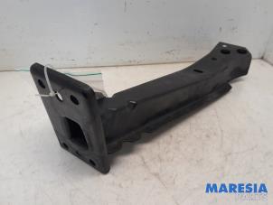 Gebruikte Frontdeel steun Fiat 500 (312) 0.9 TwinAir 60 Prijs € 25,00 Margeregeling aangeboden door Maresia Parts