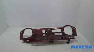 Gebruikte Frontpaneel Renault Twingo (C06) 1.2 Prijs € 100,00 Margeregeling aangeboden door Maresia Parts