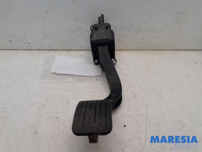 Gebruikte Sensor Gaspedaalpositie Citroen C4 Grand Picasso (UA) 1.6 HDiF 16V 110 Prijs € 30,00 Margeregeling aangeboden door Maresia Parts