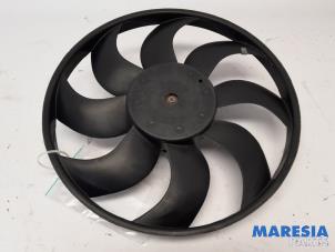 Gebruikte Koelvin Motor Renault Master III (MA/MB/MC/MD/MH/MF/MG/MH) 2.3 dCi 135 16V FWD Prijs € 48,39 Inclusief btw aangeboden door Maresia Parts