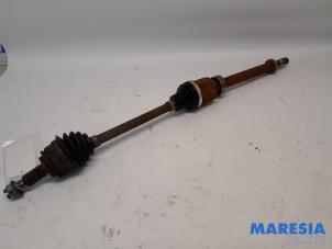 Gebruikte Steekas rechts-voor Renault Kangoo Express (FW) 1.5 dCi 75 FAP Prijs € 84,70 Inclusief btw aangeboden door Maresia Parts