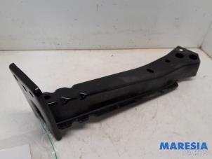 Gebruikte Frontdeel steun Fiat 500 (312) 1.2 Prijs € 25,00 Margeregeling aangeboden door Maresia Parts