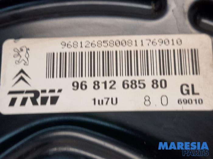 Rembekrachtiger van een Peugeot Partner Tepee (7A/B/C/D/E/F/G/J/P/S) 1.6 16V Phase 1 2008