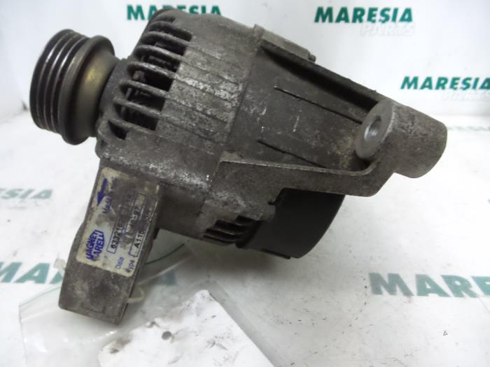 Dynamo van een Lancia Ypsilon (840) 1.2 LS,LX 16V 1998