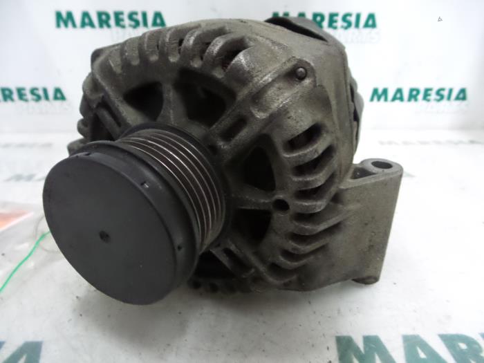 Gebruikte Dynamo Lancia Ypsilon (843) 1.3 JTD 16V Multijet Prijs € 39,99 Margeregeling aangeboden door Maresia Parts