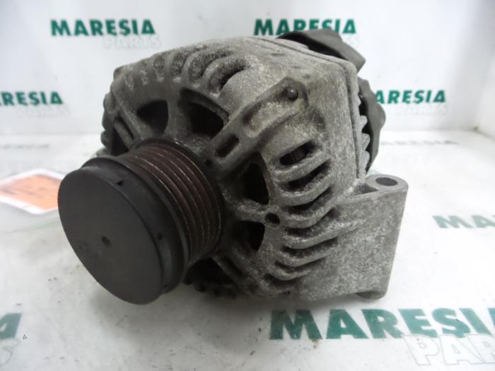 Gebruikte Dynamo Lancia Ypsilon (843) 1.3 JTD 16V Multijet Prijs € 39,99 Margeregeling aangeboden door Maresia Parts