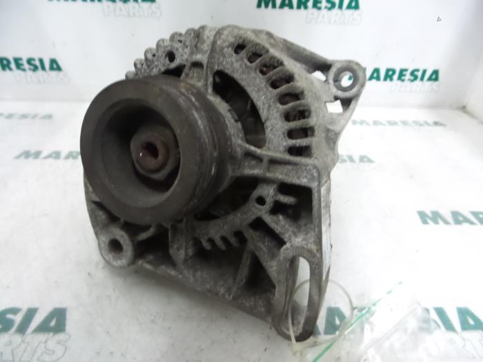 Gebruikte Dynamo Lancia Ypsilon (840) 1.2 LE,LS Prijs € 35,00 Margeregeling aangeboden door Maresia Parts