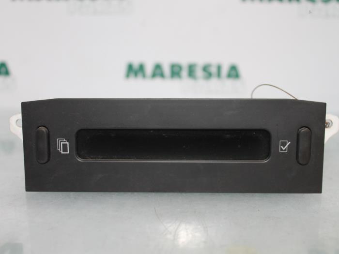 Gebruikte Display Interieur Peugeot Partner 1.9D Prijs € 18,15 Inclusief btw aangeboden door Maresia Parts