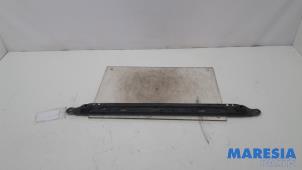 Gebruikte Radiateurbalk Peugeot 3008 I (0U/HU) 1.6 VTI 16V Prijs € 20,00 Margeregeling aangeboden door Maresia Parts