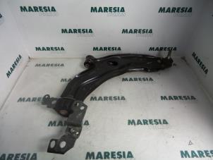 Gebruikte Draagarm onder rechts-voor Fiat Strada (178/278) 1.2 Prijs € 45,00 Margeregeling aangeboden door Maresia Parts