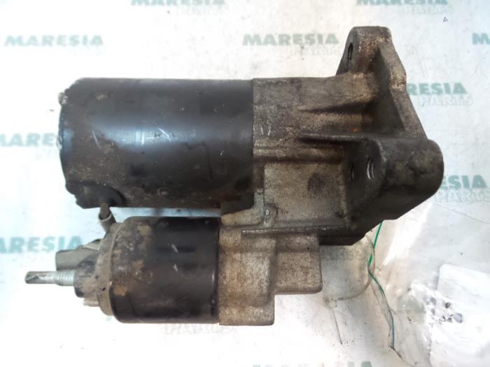 Gebruikte Startmotor Renault Scénic I (JA) 2.0 16V RX4 Prijs € 50,00 Margeregeling aangeboden door Maresia Parts