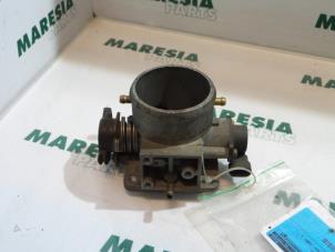 Gebruikte Gasklephuis Fiat Brava (182B) 1.6 16V Prijs € 40,00 Margeregeling aangeboden door Maresia Parts