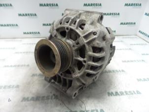 Gebruikte Dynamo Renault Scénic I (JA) 2.0 16V RX4 Prijs € 50,00 Margeregeling aangeboden door Maresia Parts