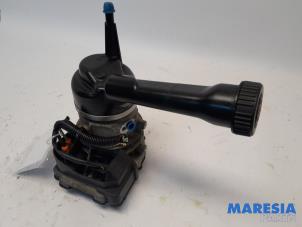 Gebruikte Stuurpomp Peugeot 208 I (CA/CC/CK/CL) 1.2 Vti 12V PureTech 82 Prijs op aanvraag aangeboden door Maresia Parts