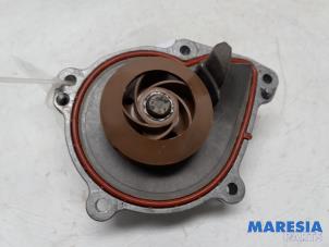Gebruikte Waterpomp Citroen C4 Picasso (3D/3E) 1.6 16V THP 155 Prijs € 50,00 Margeregeling aangeboden door Maresia Parts