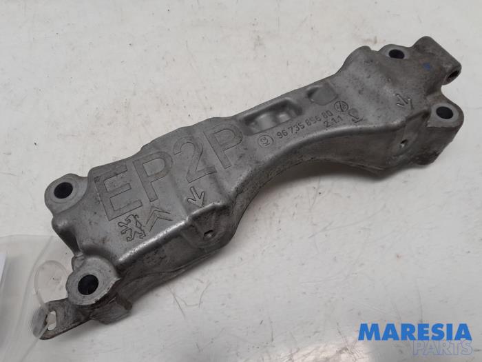 Gebruikte Motorsteun Citroen C4 Picasso (3D/3E) 1.6 16V THP 155 Prijs € 35,00 Margeregeling aangeboden door Maresia Parts