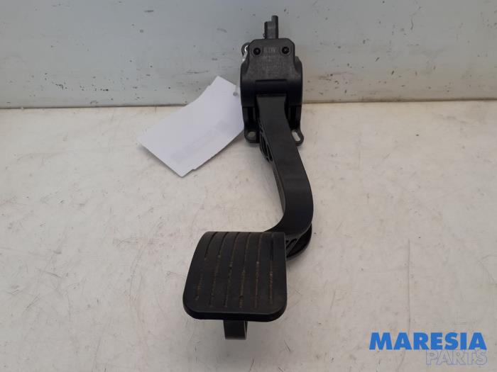 Gebruikte Sensor Gaspedaalpositie Citroen C4 Grand Picasso (UA) 2.0 16V Autom. Prijs € 30,00 Margeregeling aangeboden door Maresia Parts