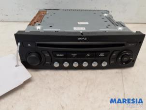 Gebruikte Radio CD Speler Citroen C4 Grand Picasso (UA) 2.0 16V Autom. Prijs € 60,00 Margeregeling aangeboden door Maresia Parts