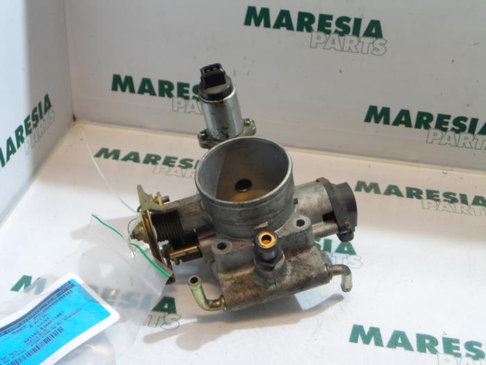 Gebruikte Gasklephuis Fiat Marea (185AX) 1.8 ELX 16V Prijs € 50,00 Margeregeling aangeboden door Maresia Parts