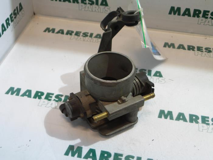 Gebruikte Gasklephuis Fiat Marea (185AX) 1.6 SX,ELX 16V Prijs € 40,00 Margeregeling aangeboden door Maresia Parts