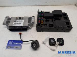 Gebruikte Computer Motormanagement Peugeot 307 CC (3B) 2.0 16V Prijs € 262,50 Margeregeling aangeboden door Maresia Parts