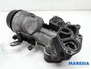 Gebruikte Oliefilterhouder Citroen Berlingo Cinqspace, Multispace 1.6 BlueHDI 75 Prijs € 90,75 Inclusief btw aangeboden door Maresia Parts