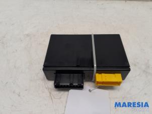 Gebruikte Cabriokap computer Peugeot 307 CC (3B) 2.0 16V Prijs € 105,00 Margeregeling aangeboden door Maresia Parts