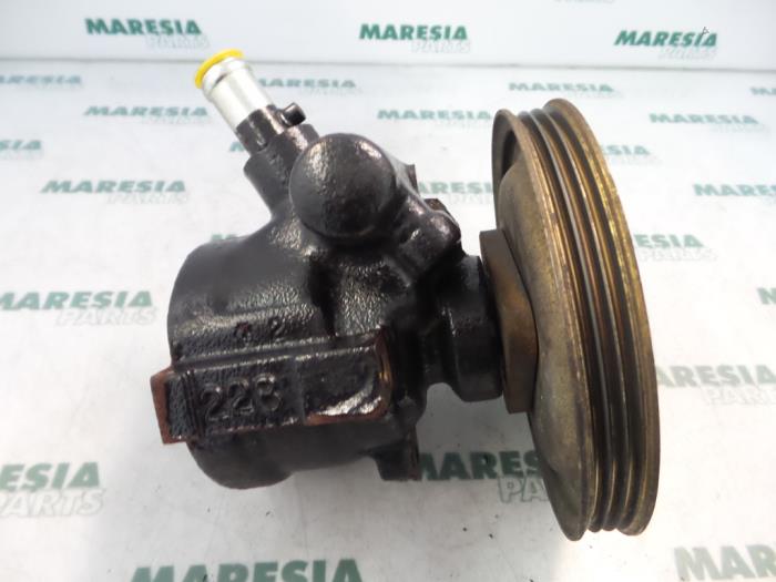 Gebruikte Servopomp Lancia Ypsilon (840) 1.2 LE,LS Prijs € 40,00 Margeregeling aangeboden door Maresia Parts