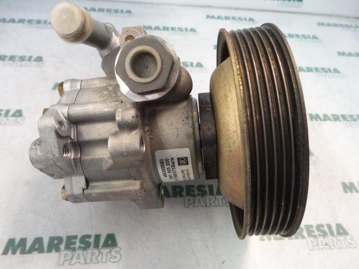 Gebruikte Servopomp Lancia Ypsilon (840) 1.4 LE,LS,LX 12V Prijs € 50,00 Margeregeling aangeboden door Maresia Parts